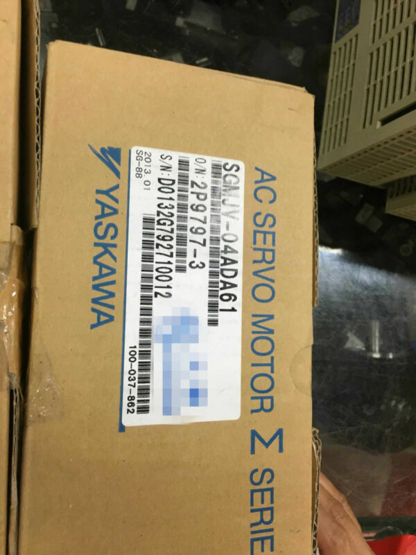 YASKAWA AC SERVO MOTOR SGMJV-04ADA61 SGMJV04ADA61 NEW FREE EXPEDITED SHIPPING