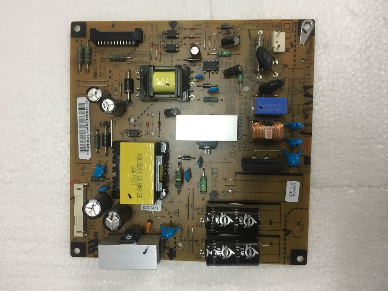 LGP32F-12P 100-240V~50/60HZ 1.6A /EAX64560501 (1.7) PEV1.1 LCD