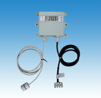 Outdoor temperature and humidity measurements with a special split display temperature and humidity transmitter